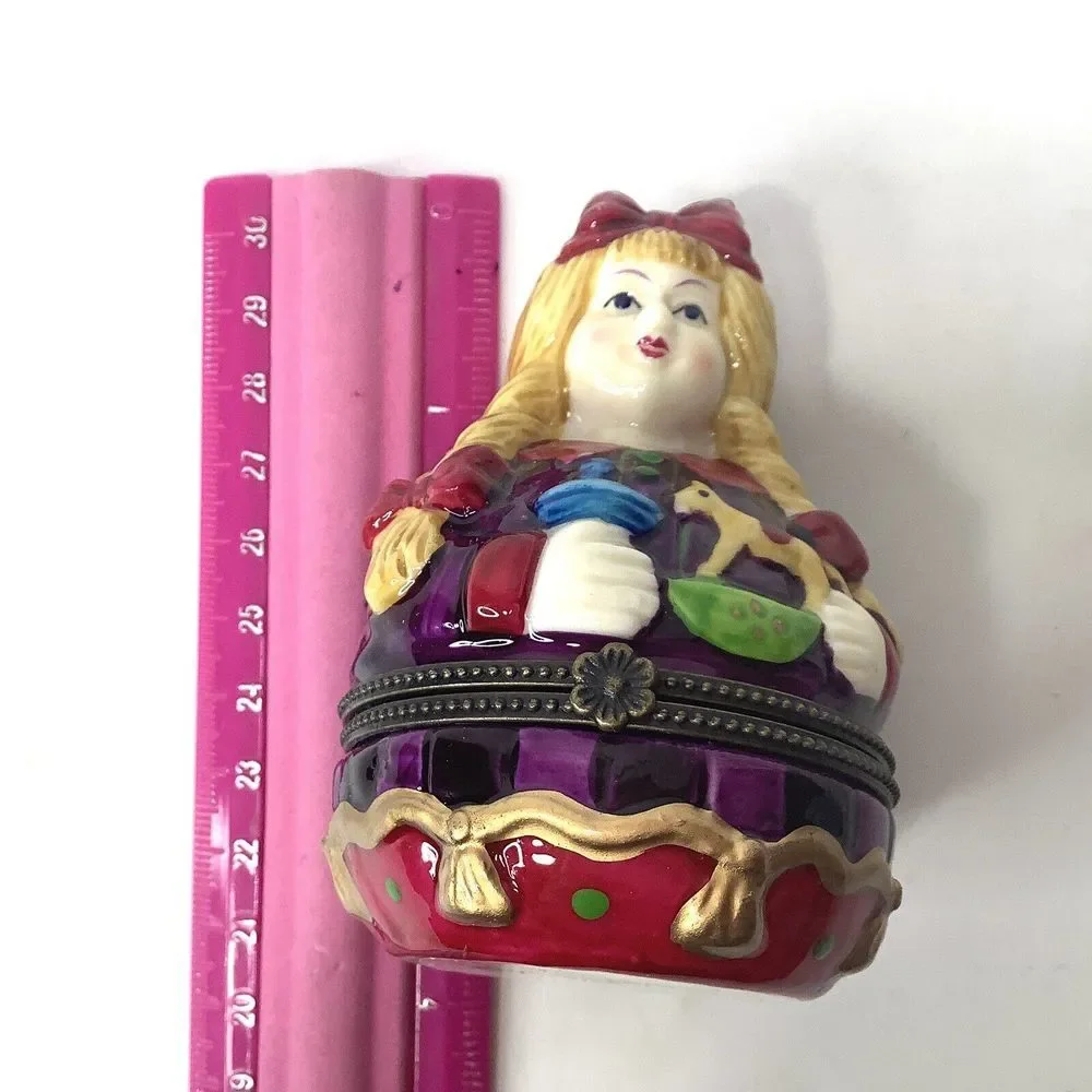 Villeroy‎ & Boch Germany Porcelain Trinket Box Girl Braids 1748 Collectible Vtg